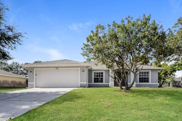 1326 NE 3rd AVE Cape Coral, FL 33909